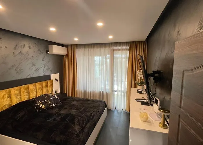 Golden Pearl Of Luxury - Апартаменты